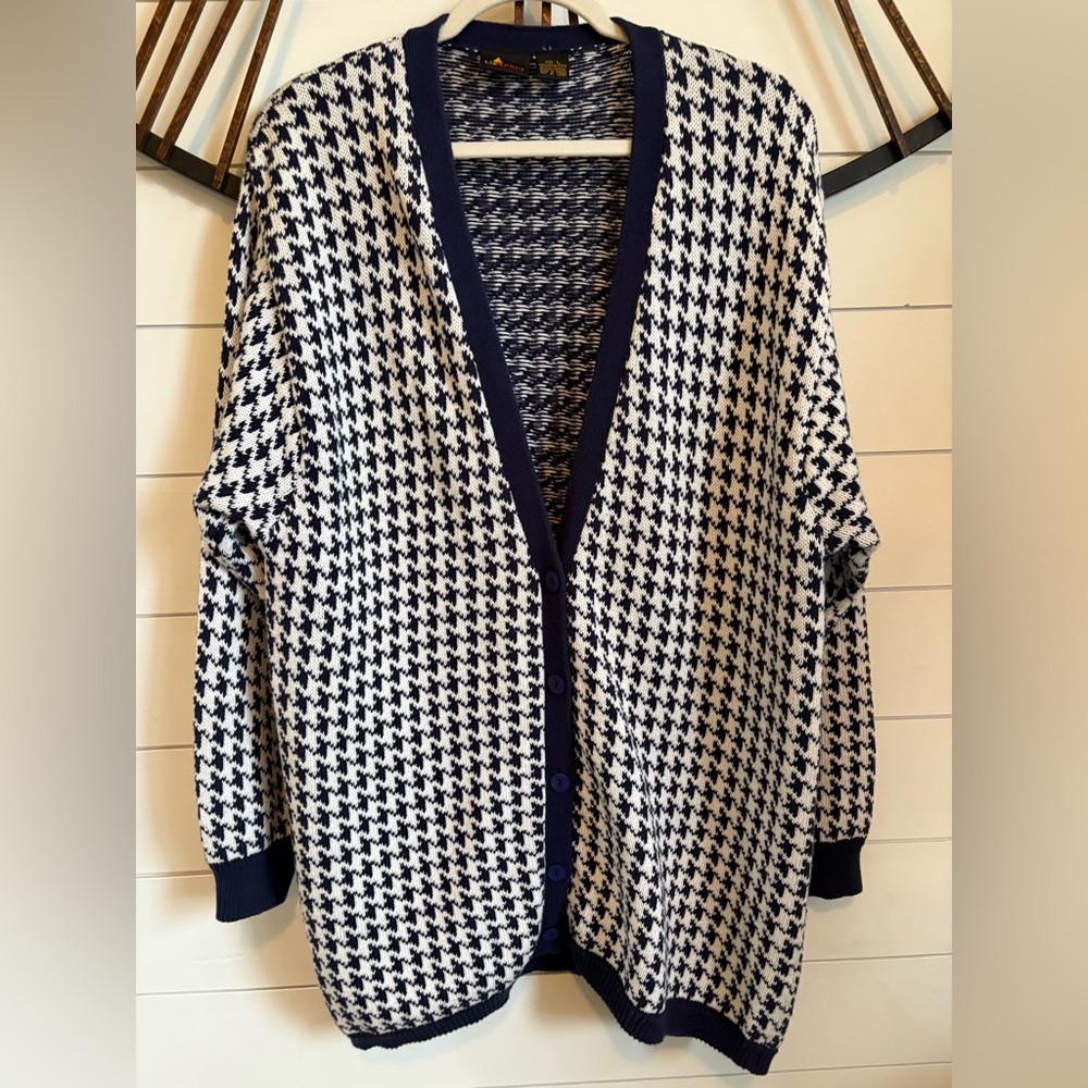 Lizsport Vintage Navy & White Oversized Houndstooth Knit Cardigan in 100% Cotton - Picture 11 of 12